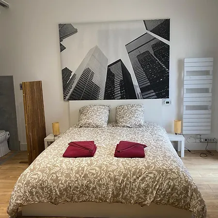 Sur La Route Des Chateaux * Soussans