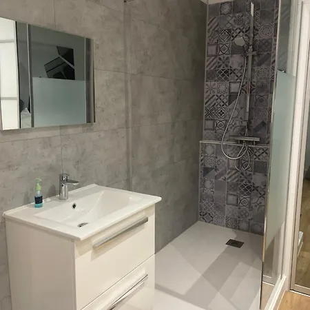 Sur La Route Des Chateaux