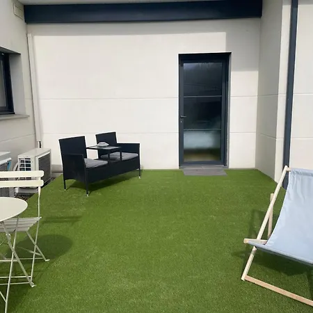 Sur La Route Des Chateaux * Soussans